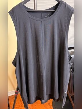 Gorgeous Nike Men's Dri-FIT Black Yoga Sleeveless Training Tank!!!